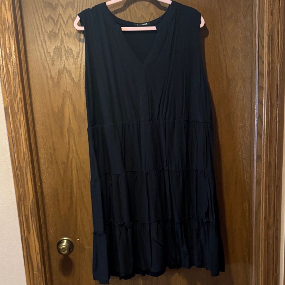 BloomChic Black Sleeveless Dress